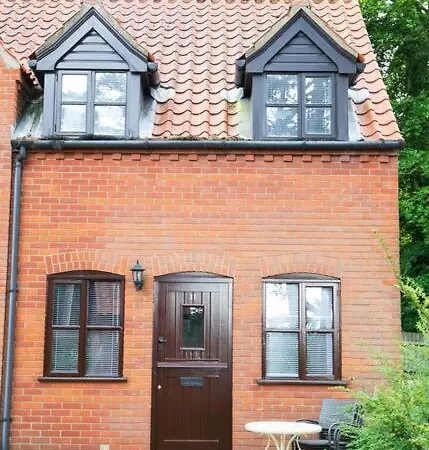 Pebble Cottage, Cromer Exterior photo