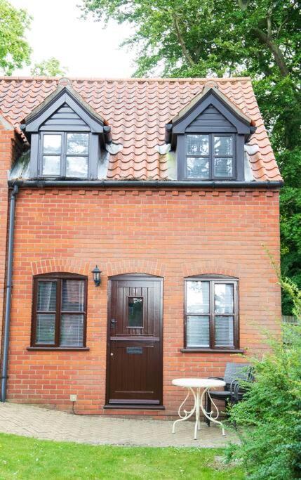 Pebble Cottage, *